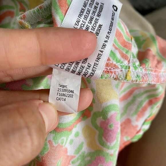 Lilly Pulitzer x Target Challis Romper Happy Place - Picture 12 of 12